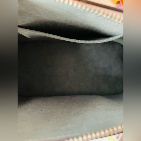 NWT Louis Vuitton Alma Bb Light Pink M22620 with Dust Bags, Box and Shopping Bag - Picture 8 of 16